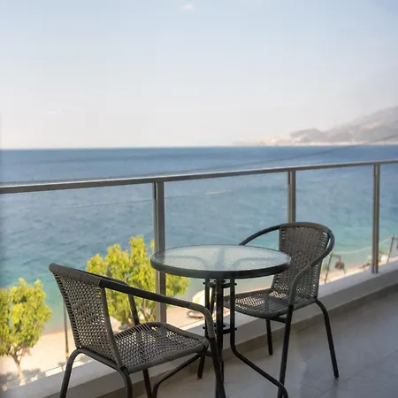 Blue Krathis - Luxury Seafront *